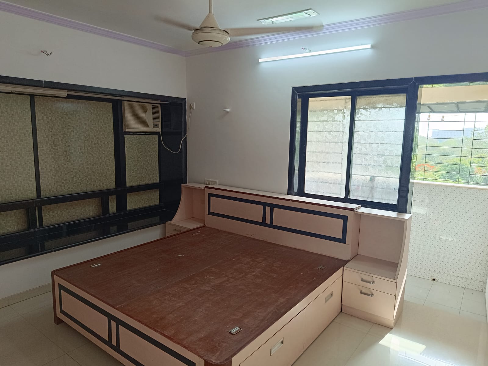2 BHK Apartment for Rent in Tagore Road Mumbai