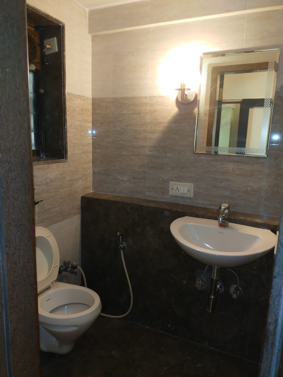 3 BHK Apartment for Rent in 15th Road Mumbai