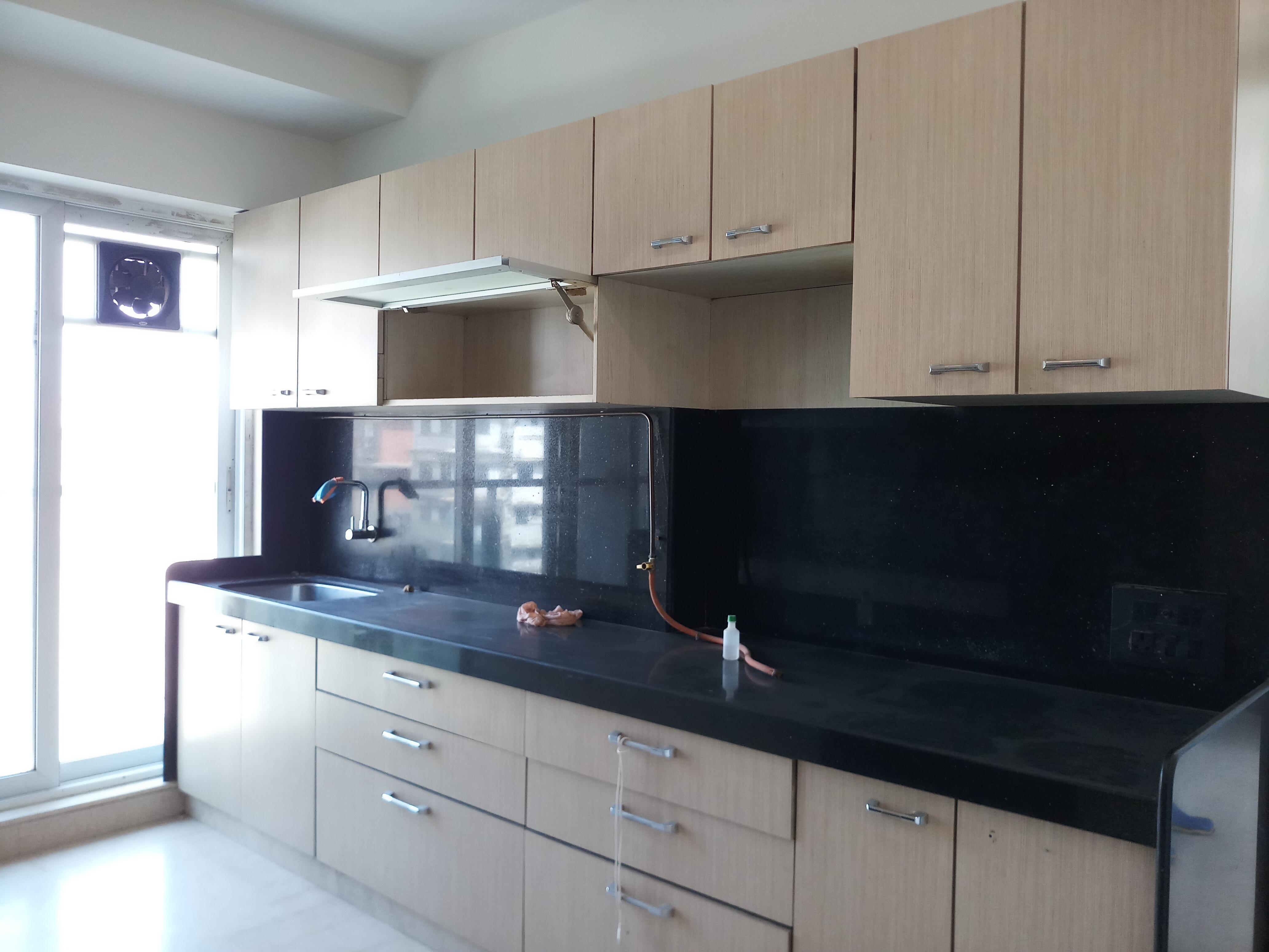 4 BHK Apartment for Sale in Vakola Mumbai