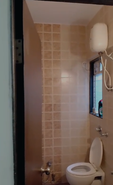 2 BHK Apartment for Sale in Veera Desai Road Mumbai