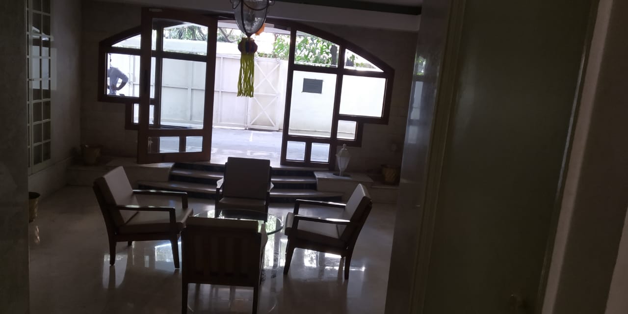 3 BHK Apartment for Sale in Almeida park Mumbai