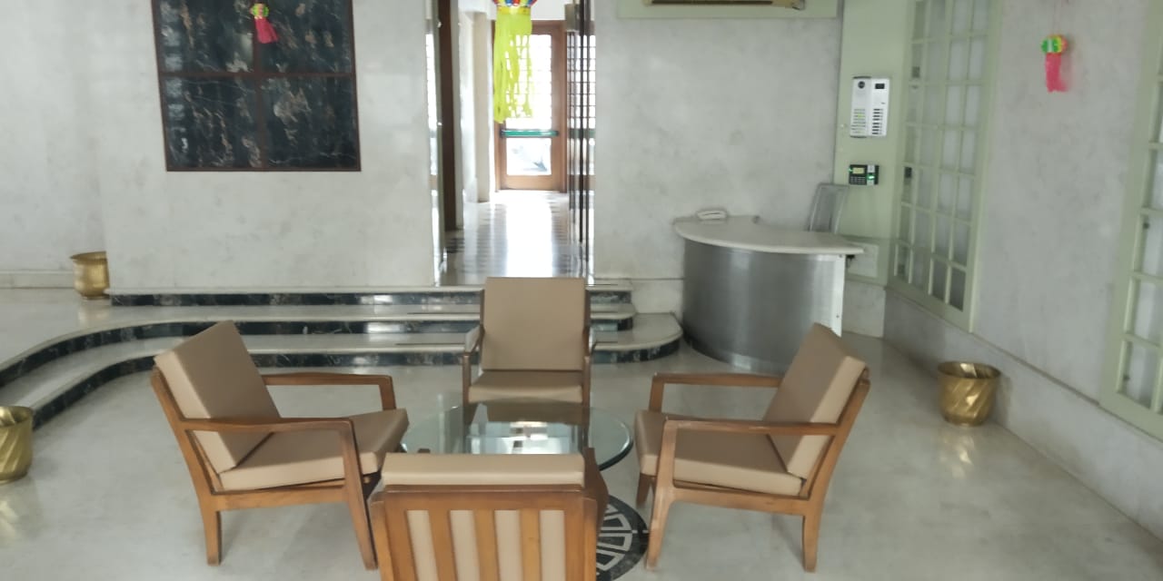 3 BHK Apartment for Sale in Almeida park Mumbai