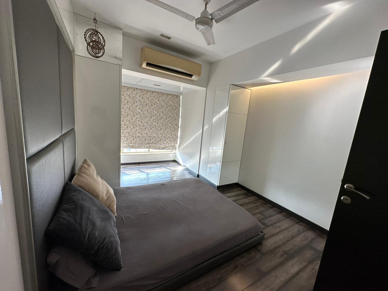 3 BHK Apartment for Rent in Almeida park Mumbai