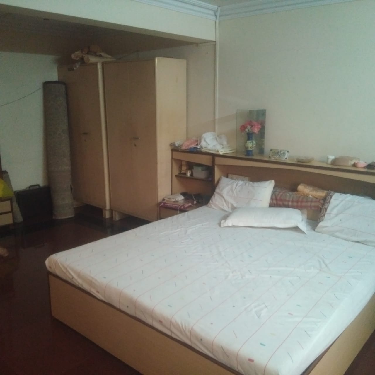 3 BHK Apartment for Sale in Almeida park Mumbai