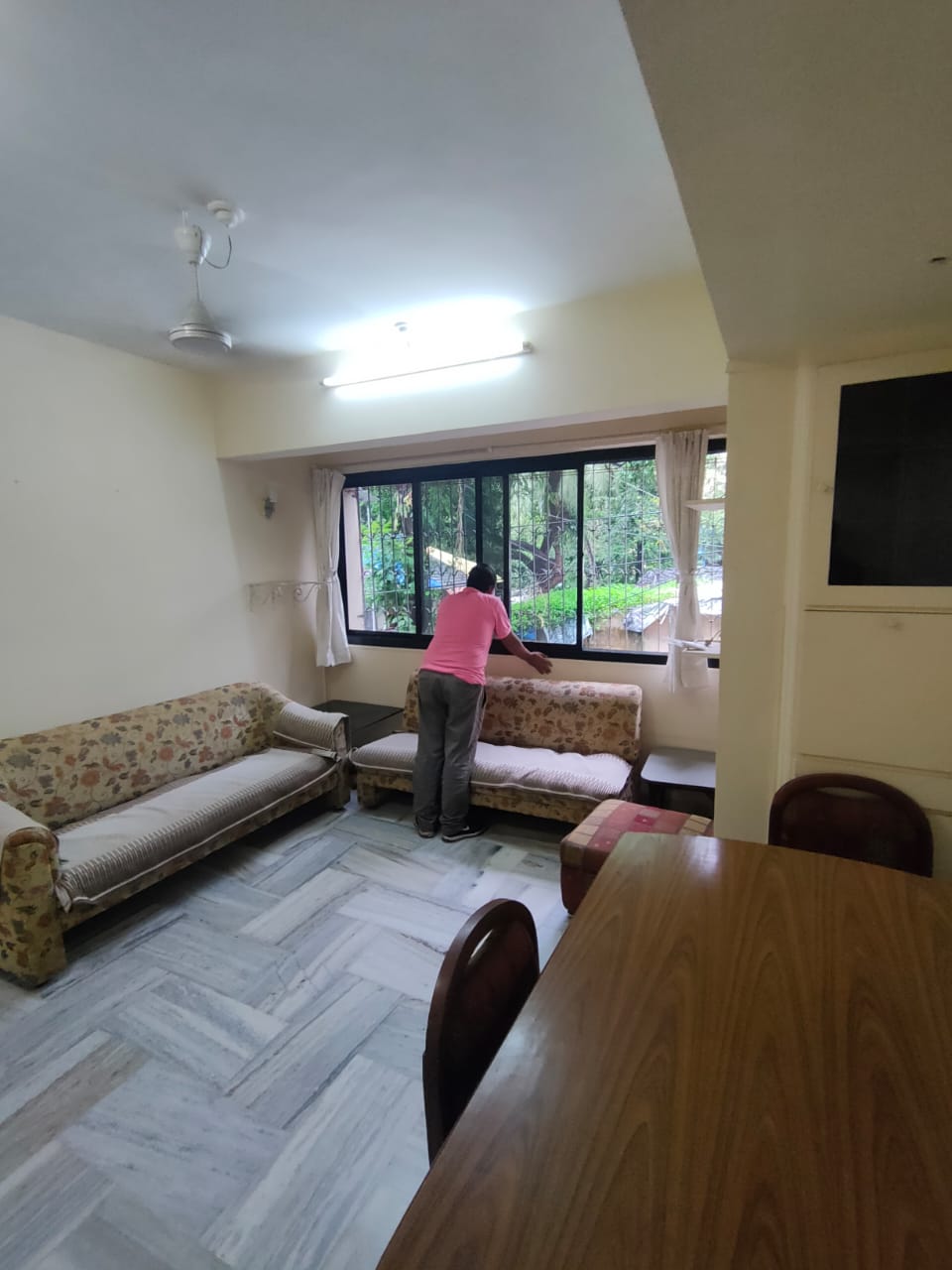1 BHK Apartment for Rent in Somnath Lane, Hill road Mumbai