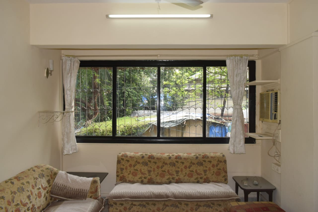 1 BHK Apartment for Rent in Somnath Lane, Hill road Mumbai