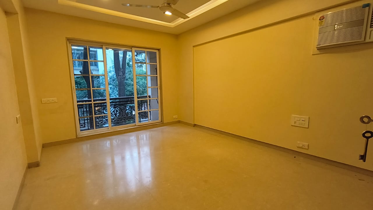 3 BHK Apartment for Sale in Khar West Mumbai