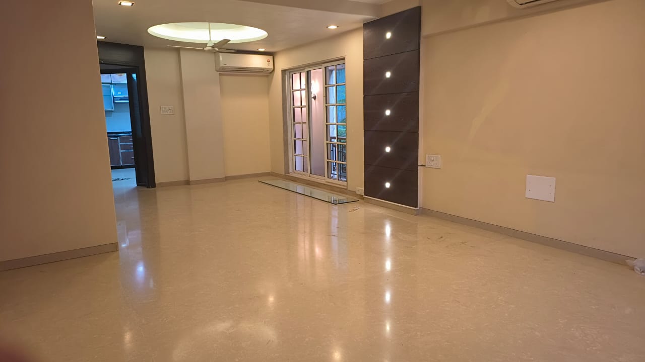 3 BHK Apartment for Sale in Khar West Mumbai