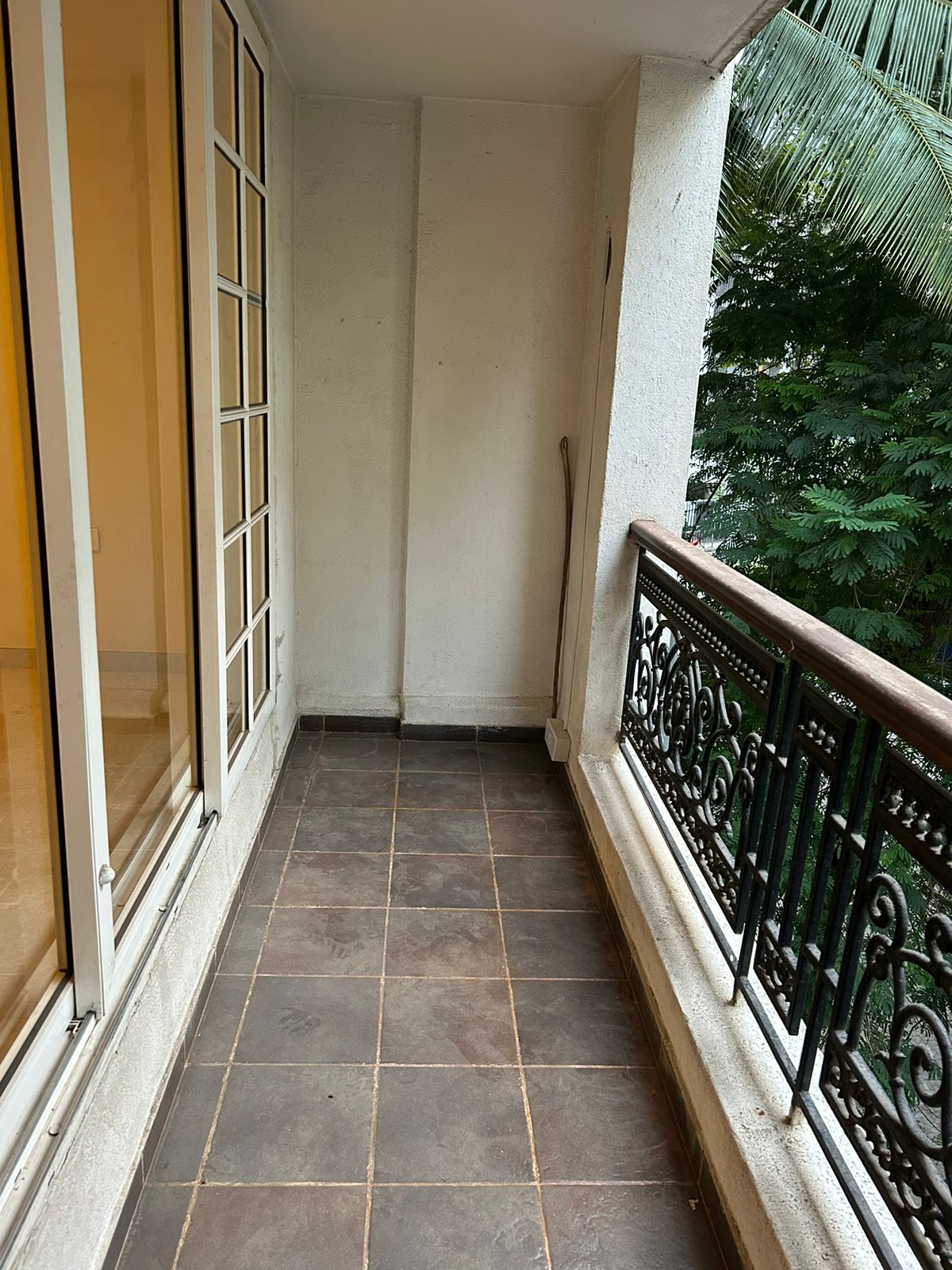 3 BHK Apartment for Sale in Khar West Mumbai