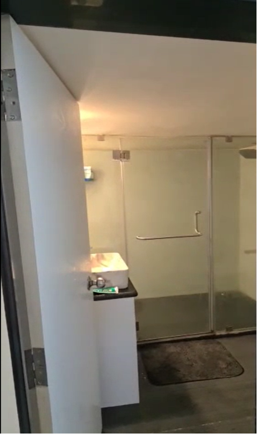 3 BHK Apartment for Sale in Juhu Road Mumbai