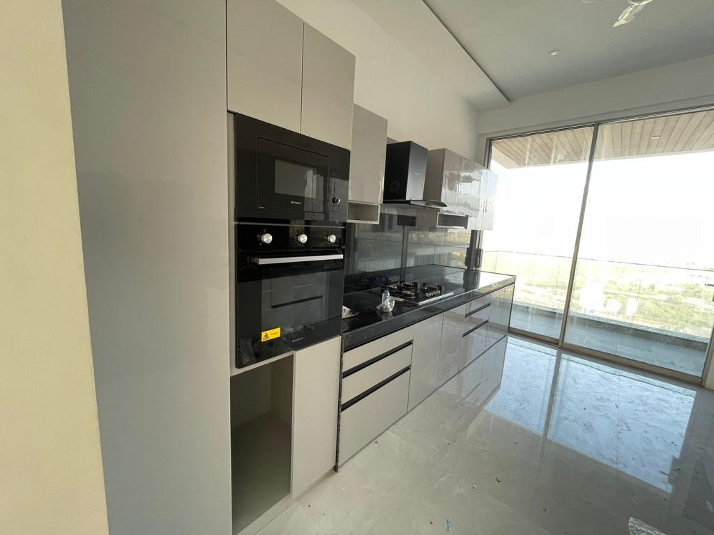 4 BHK Apartment for Sale in Bandra West Mumbai