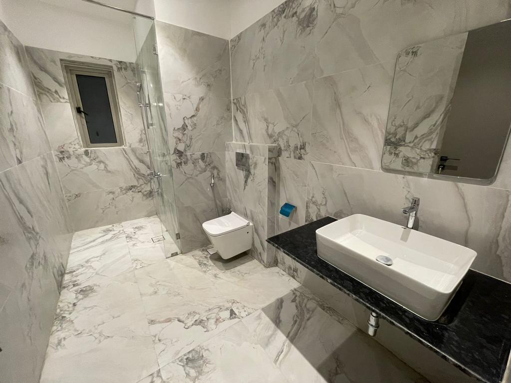 4 BHK Apartment for Sale in Bandra West Mumbai