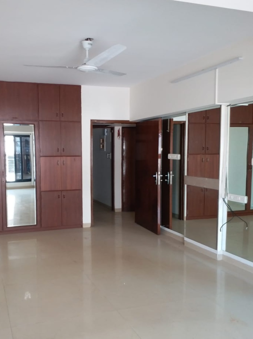 2 BHK Apartment for Sale in Bandra West Mumbai