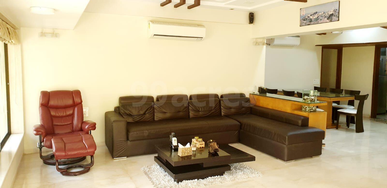 3 BHK Apartment for Sale in Juhu Scheme Mumbai