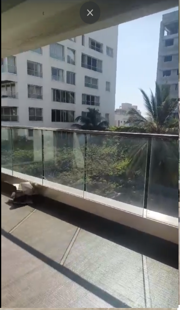 4 BHK Apartment for Sale in N S Road Mumbai