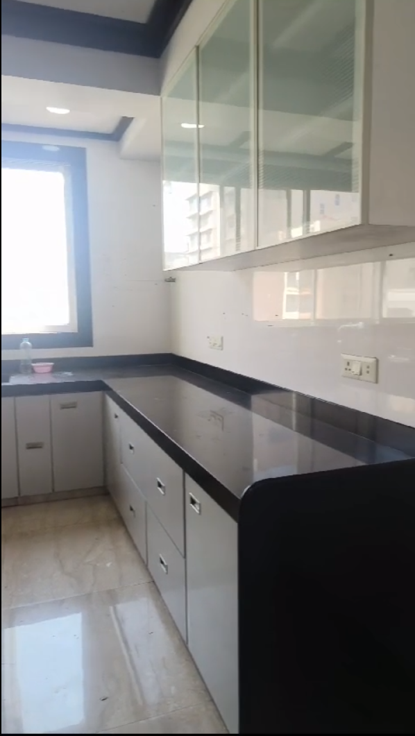 4 BHK Apartment for Sale in N S Road Mumbai