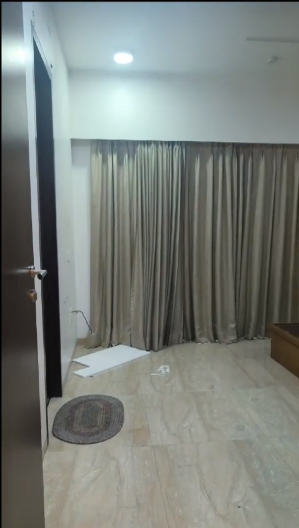 4 BHK Apartment for Sale in N S Road Mumbai