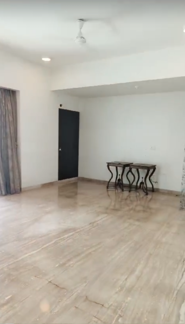 4 BHK Apartment for Sale in N S Road Mumbai