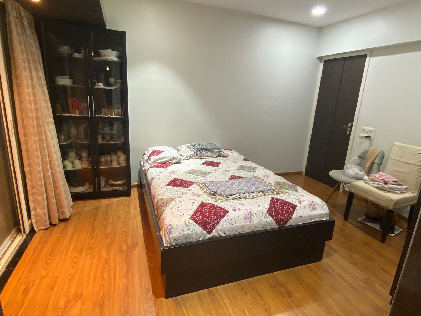 3 BHK Apartment for Sale in Khar West Mumbai