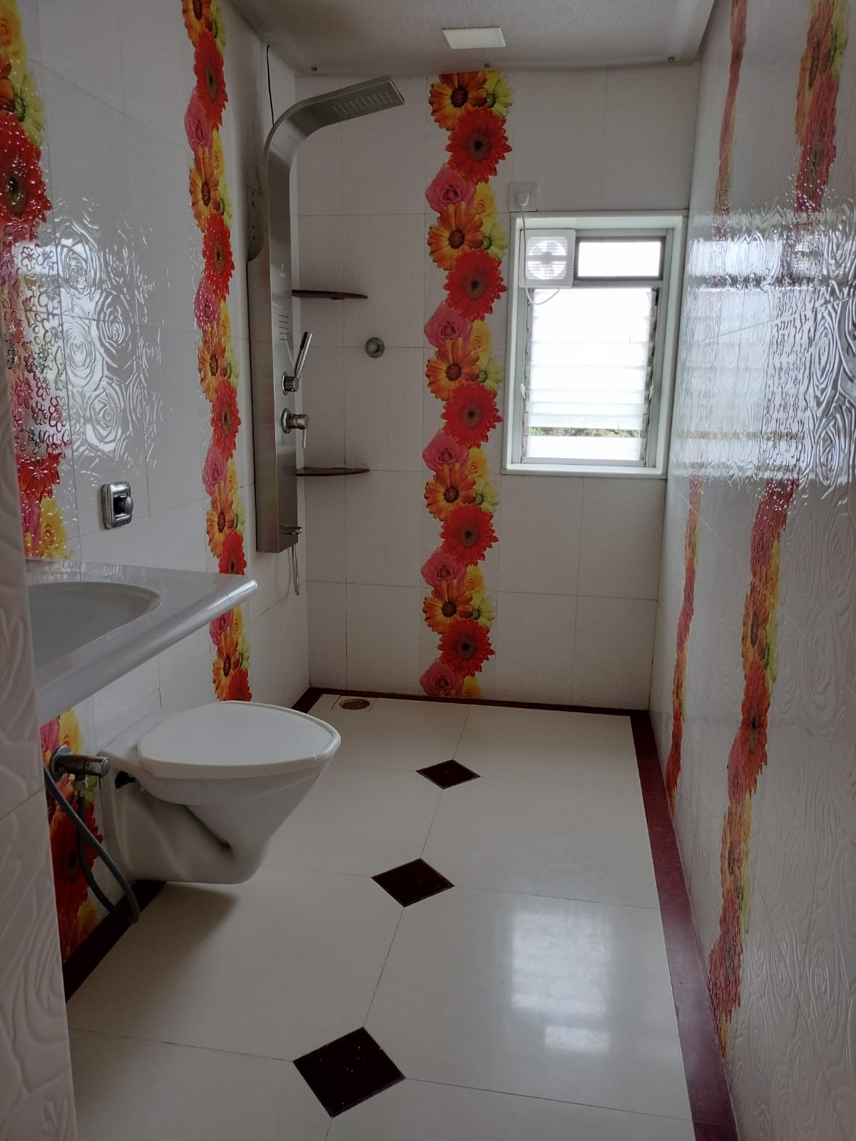 3 BHK Apartment for Rent in Mount Marry Mumbai