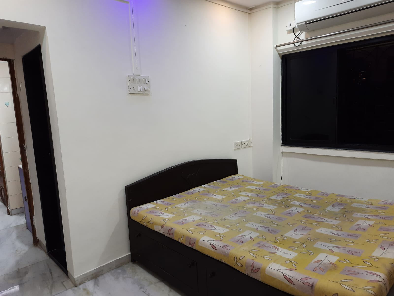 1 BHK Apartment for Rent in Bandra West Mumbai