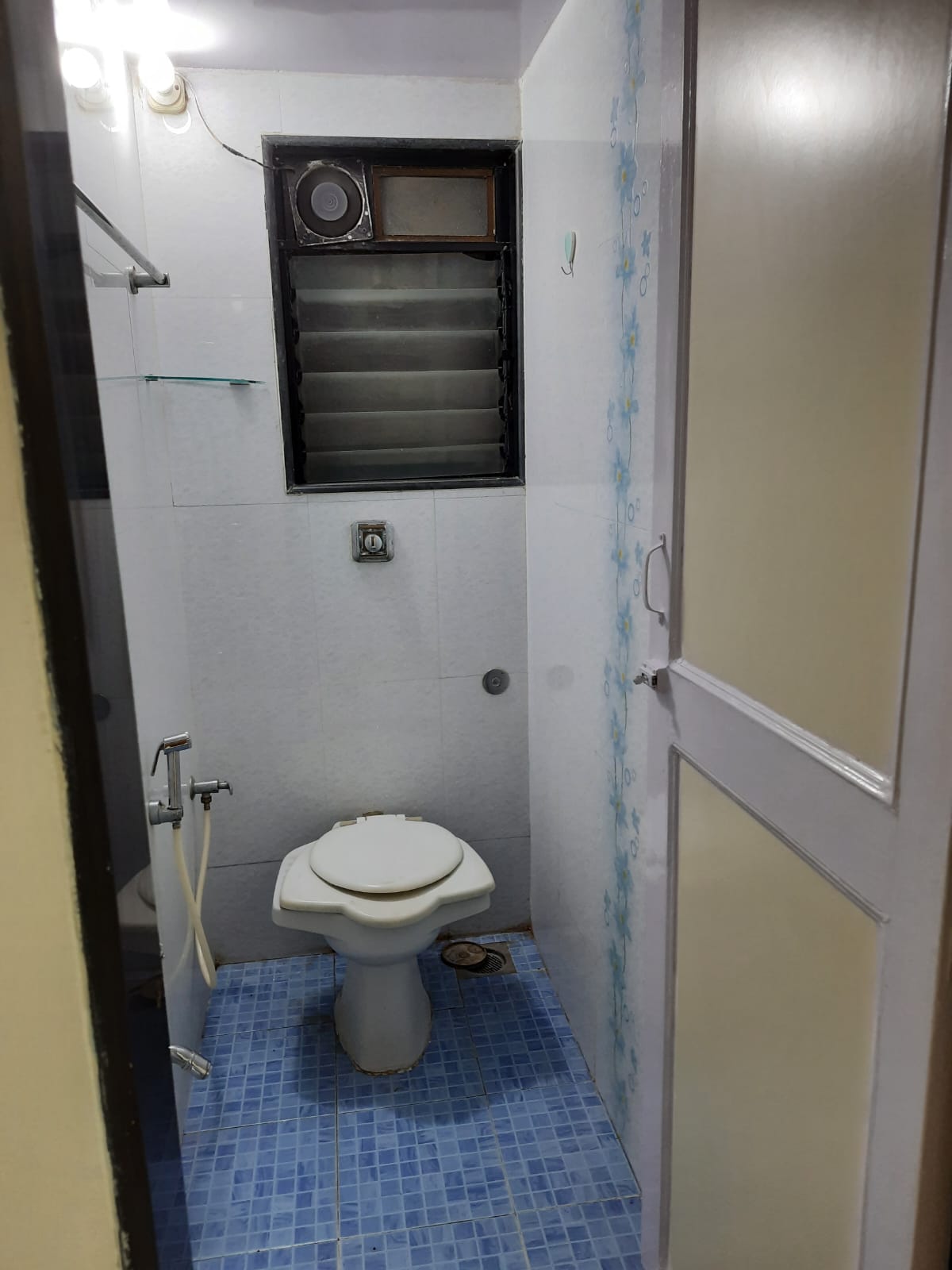 1 BHK Apartment for Rent in Bandra West Mumbai