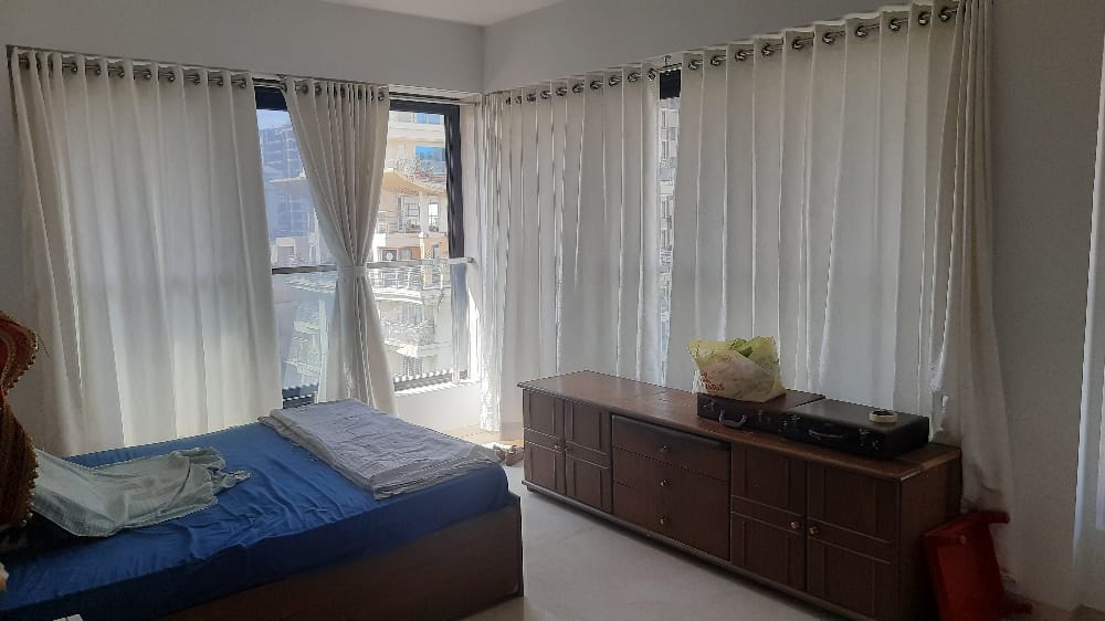 4 BHK Apartment for Sale in North Avenue Road Mumbai