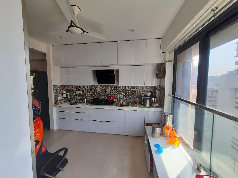 4 BHK Apartment for Sale in North Avenue Road Mumbai