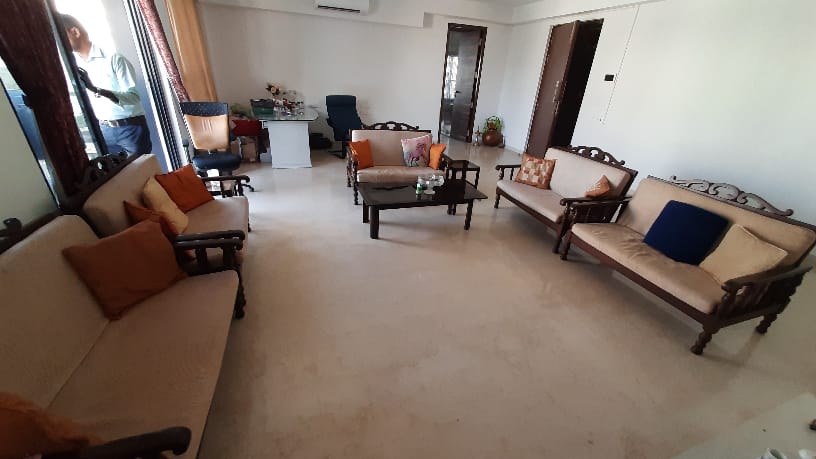 4 BHK Apartment for Sale in North Avenue Road Mumbai