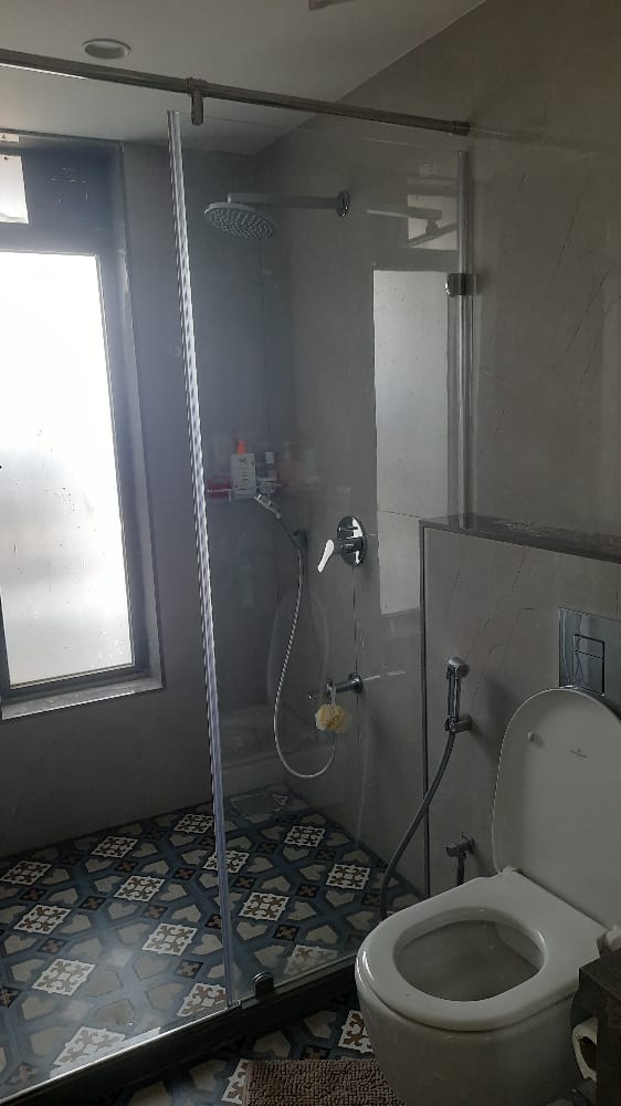 4 BHK Apartment for Sale in North Avenue Road Mumbai