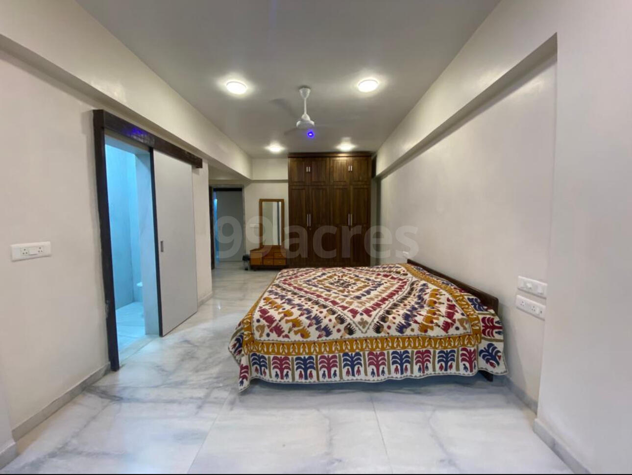2 BHK Apartment for Sale in Gandhigram Road Mumbai