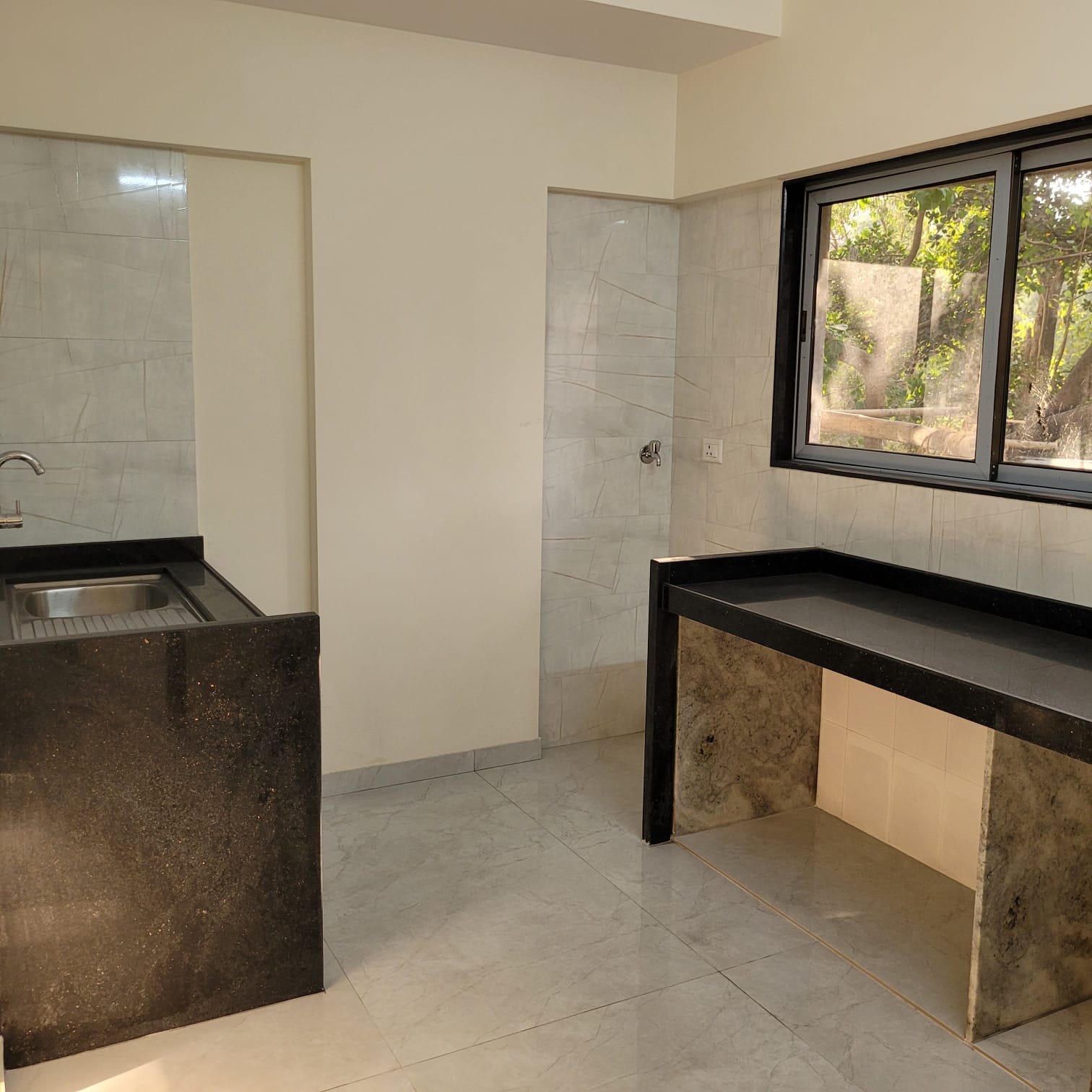2 BHK Apartment for Sale in Kalina Mumbai