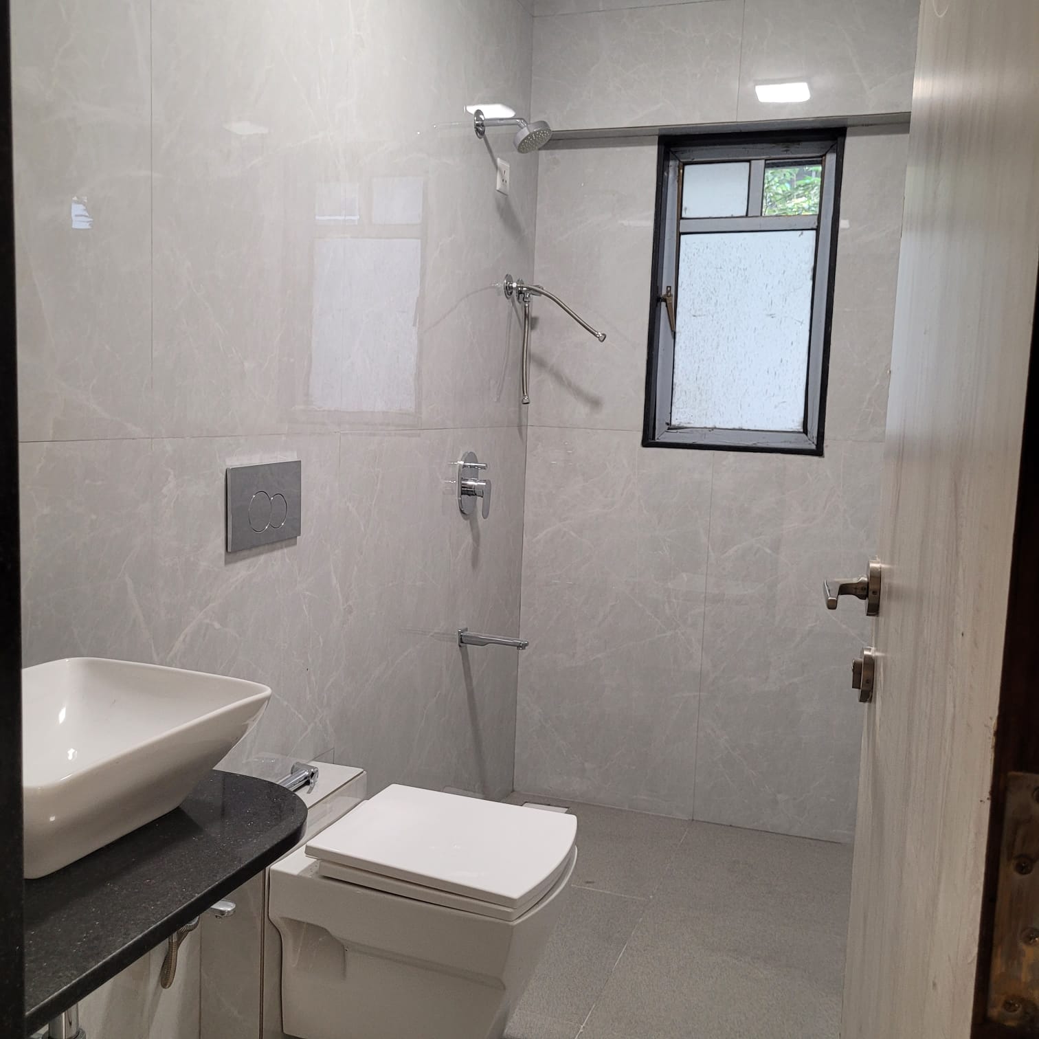 2 BHK Apartment for Sale in Kalina Mumbai