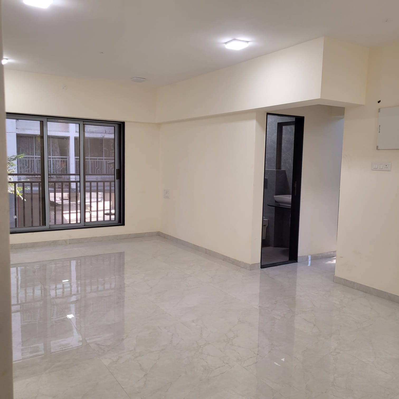 2 BHK Apartment for Sale in Kalina Mumbai