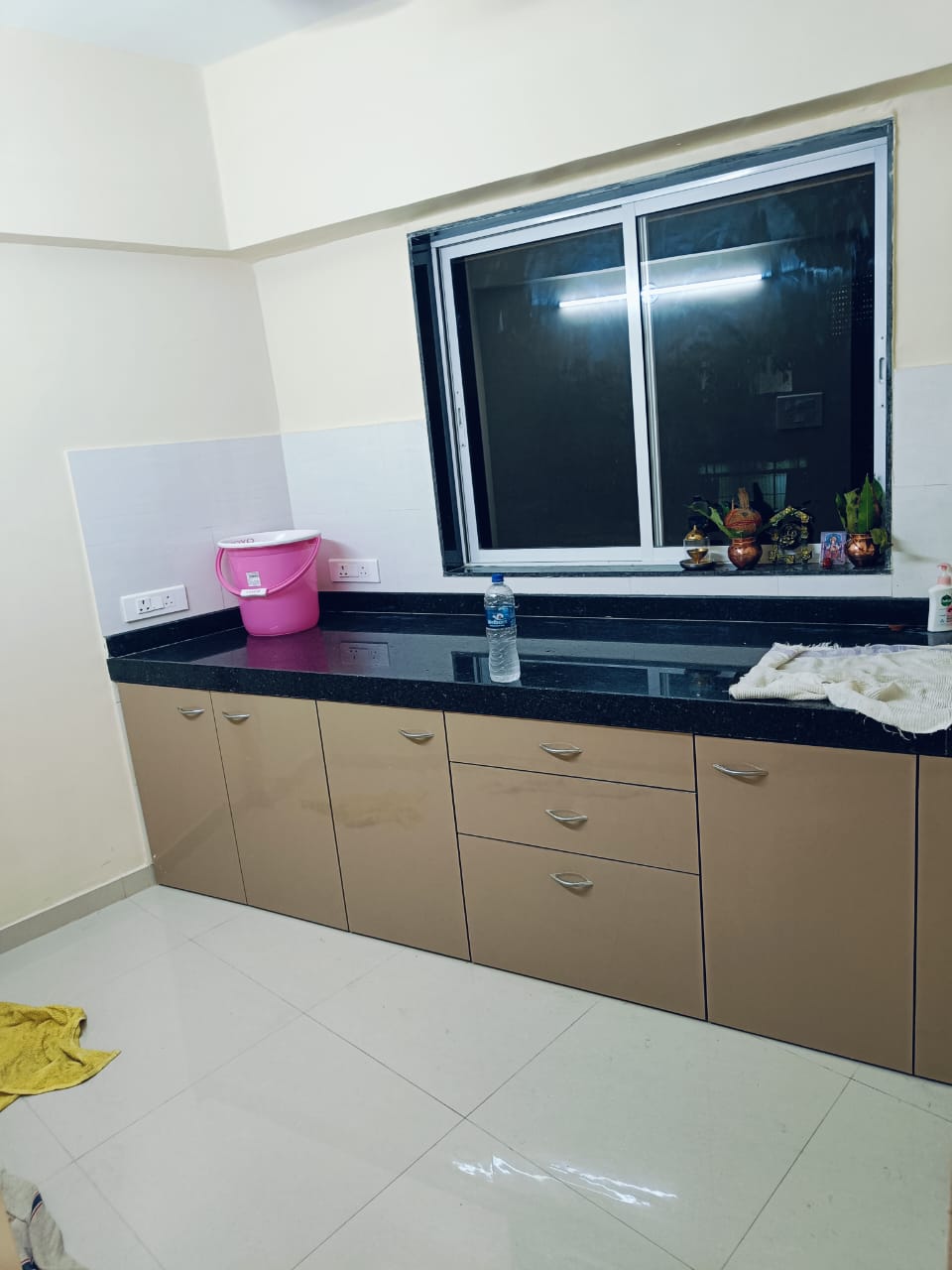 3 BHK Apartment for Rent in 1st Road Mumbai