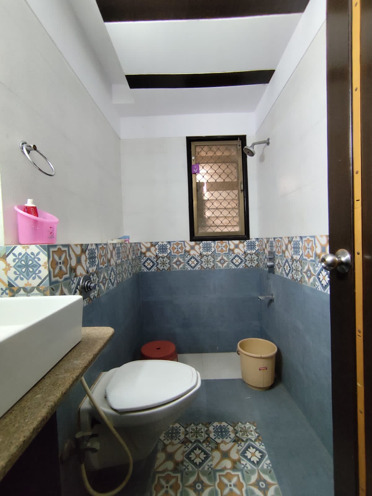 2 BHK Apartment for Sale in Khar West Mumbai
