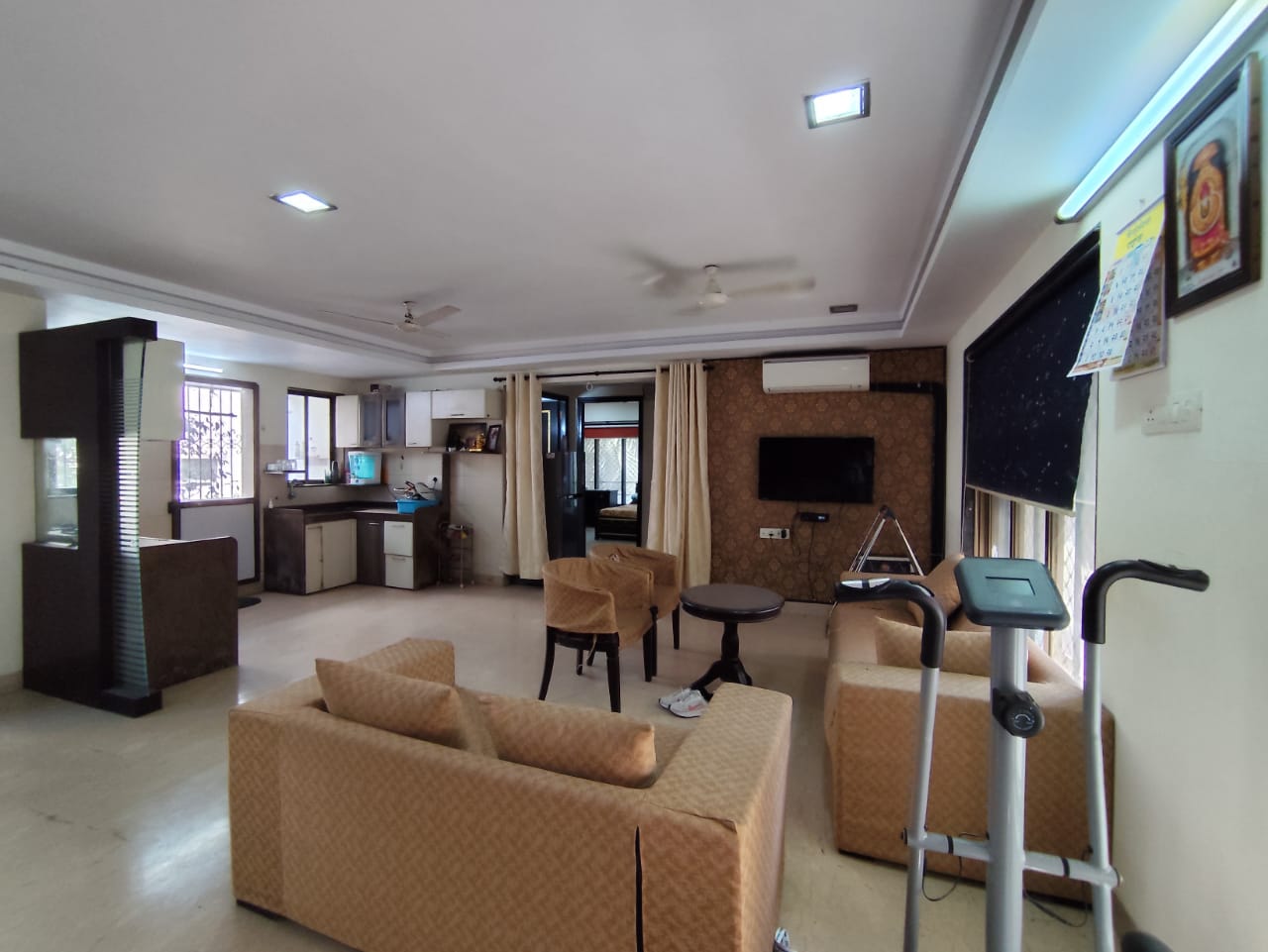 2 BHK Apartment for Sale in Khar West Mumbai