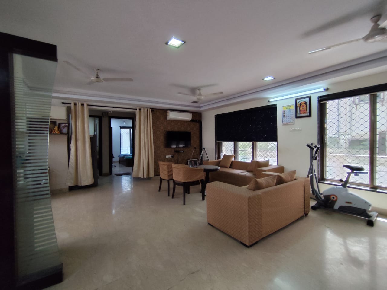 2 BHK Apartment for Sale in Khar West Mumbai