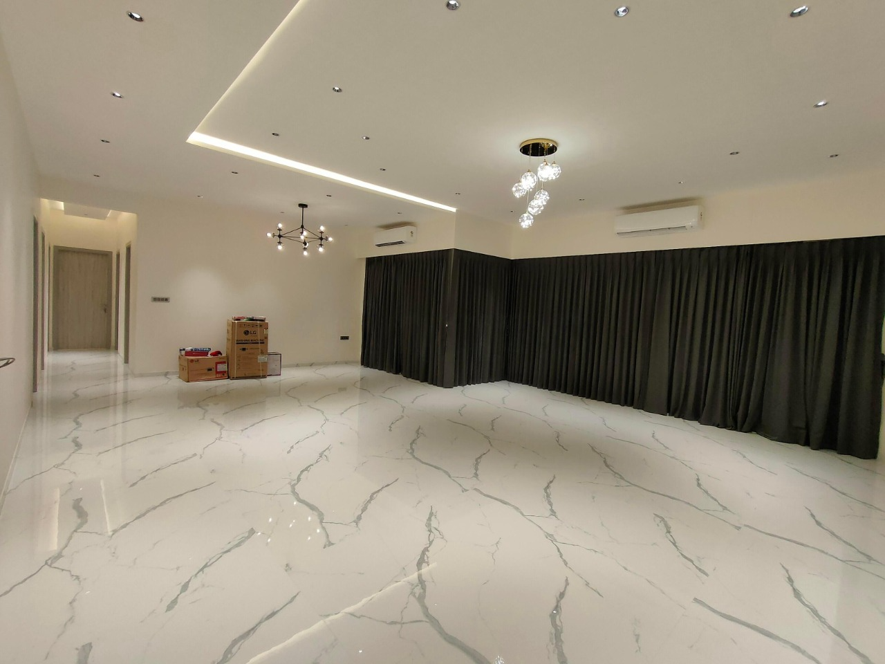 4 BHK Apartment for Sale in Andheri West Mumbai