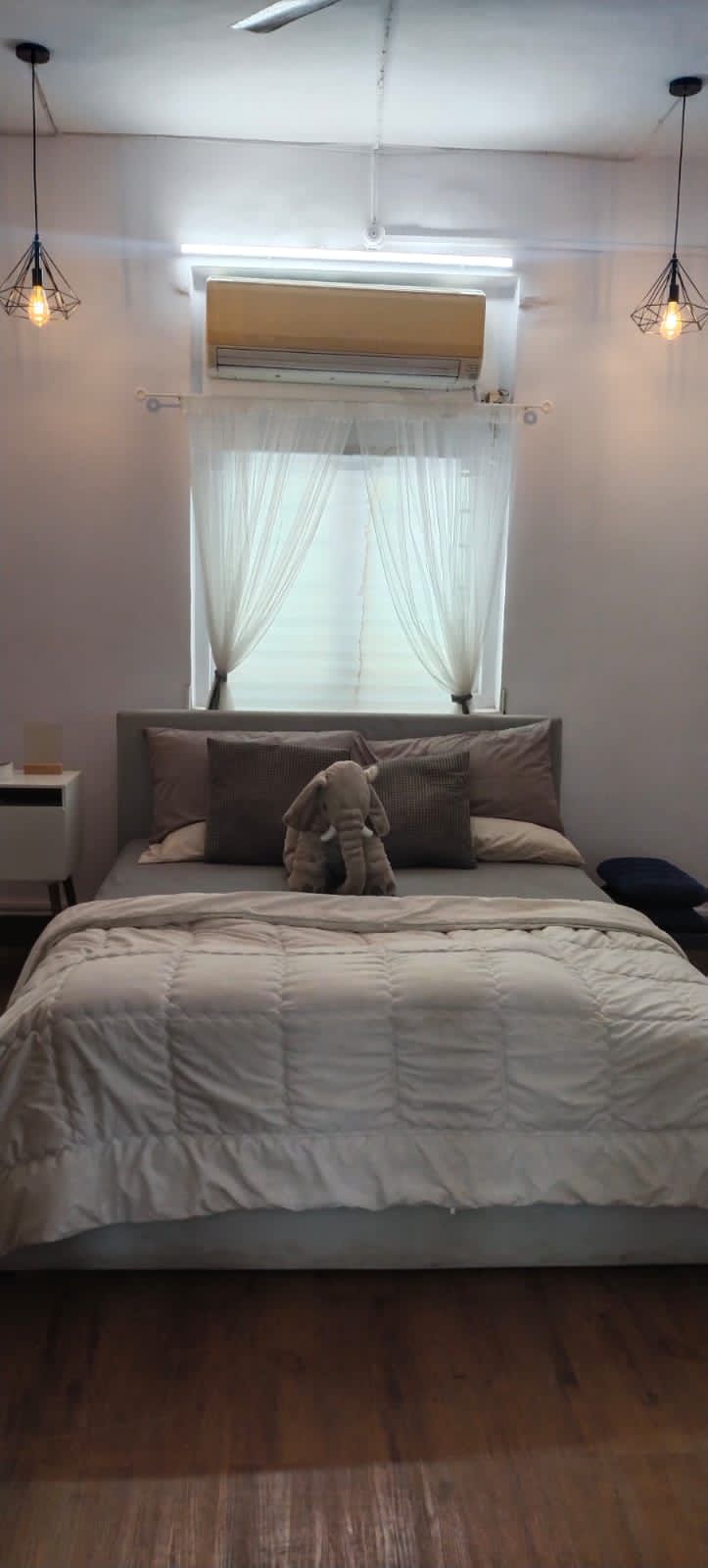 1 BHK Apartment for Rent in Juhu Mumbai