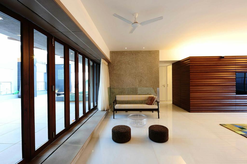 4 BHK Apartment for Sale in Versova Mumbai
