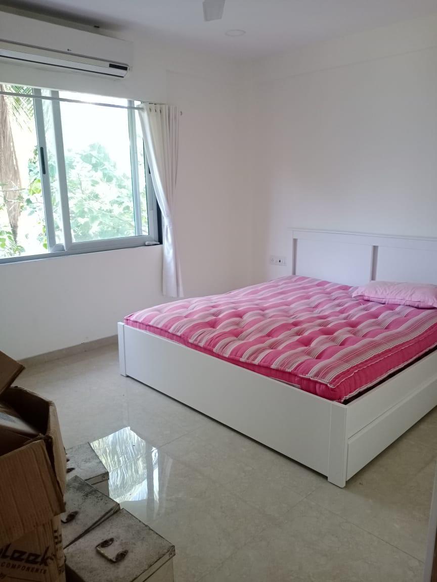 3 BHK Apartment for Rent in Santacruz West Mumbai