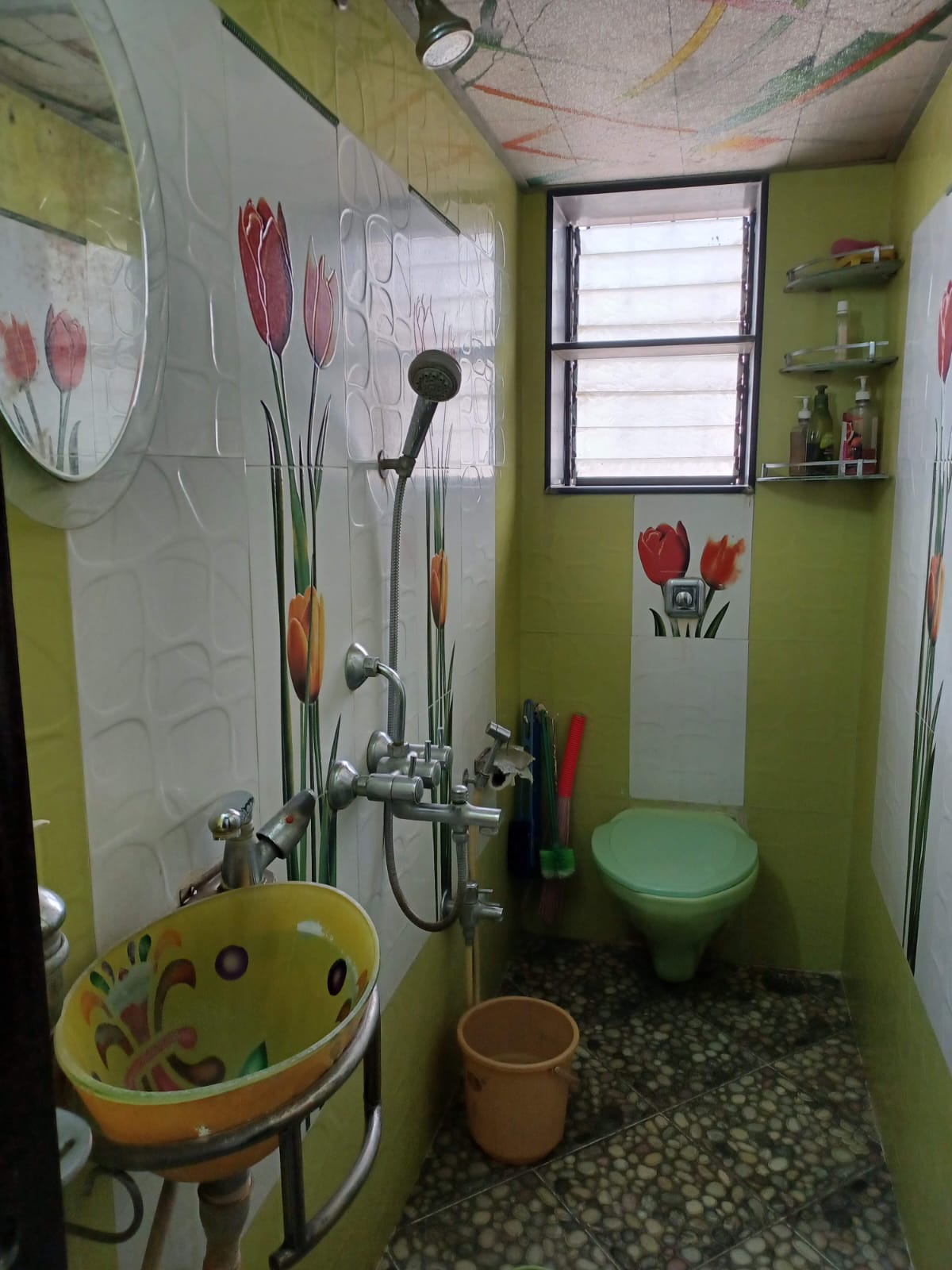 1 BHK Studio Apartment for Rent in Sitladevi Temple Road Mumbai