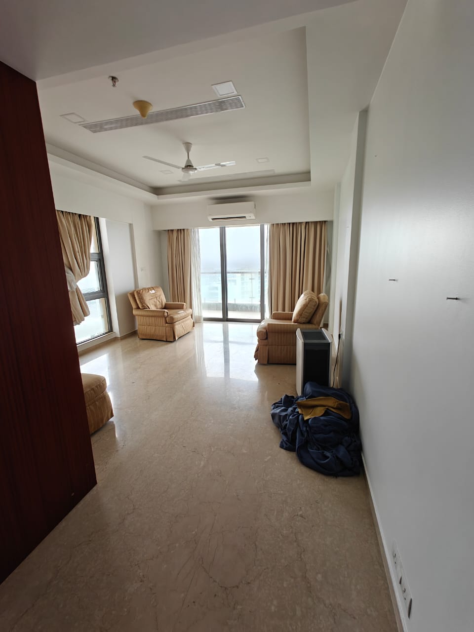5 BHK Apartment for Rent Mumbai