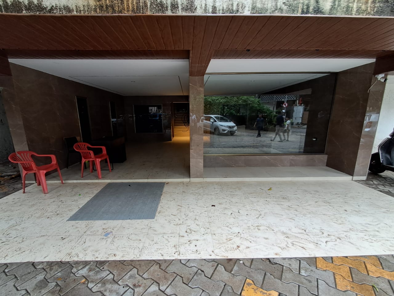 3 BHK Apartment for Sale in East Avenue Road Mumbai
