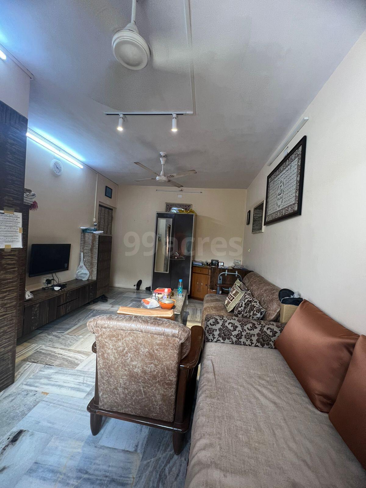 1 BHK Apartment for Sale in Bandra West Mumbai