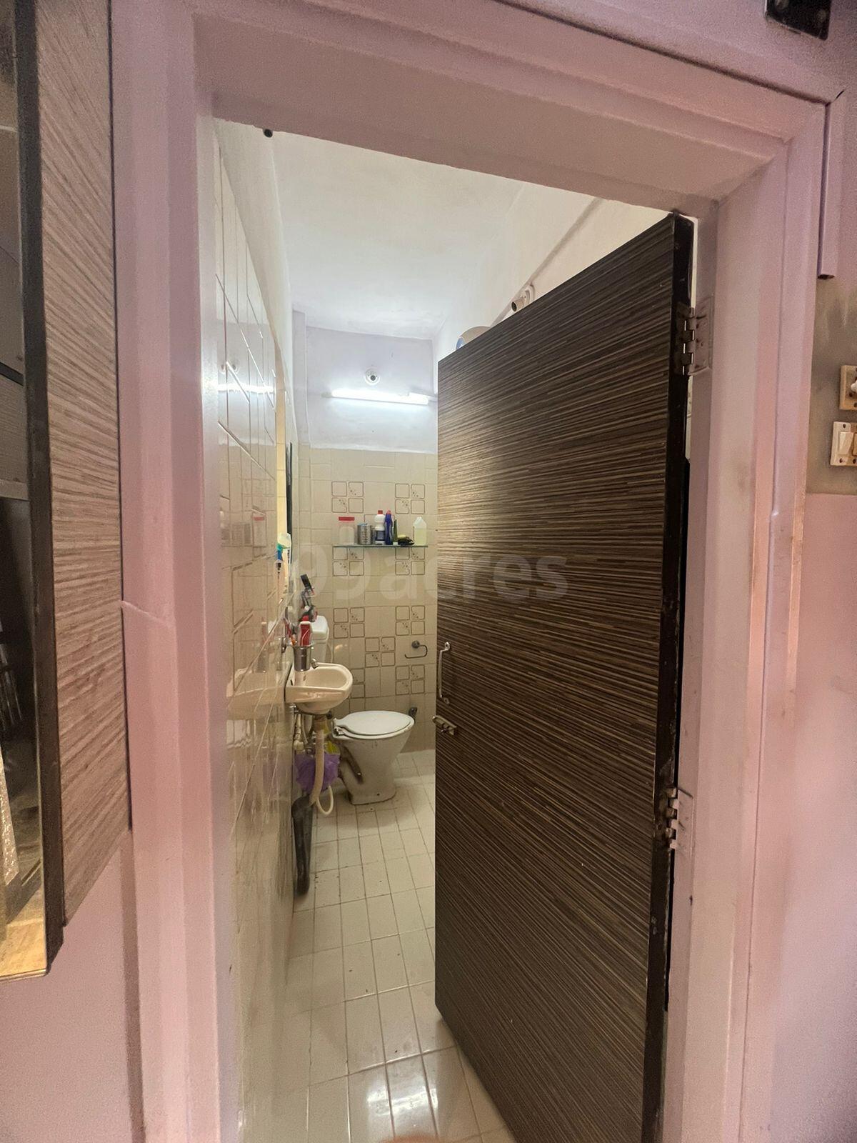 1 BHK Apartment for Sale in Bandra West Mumbai