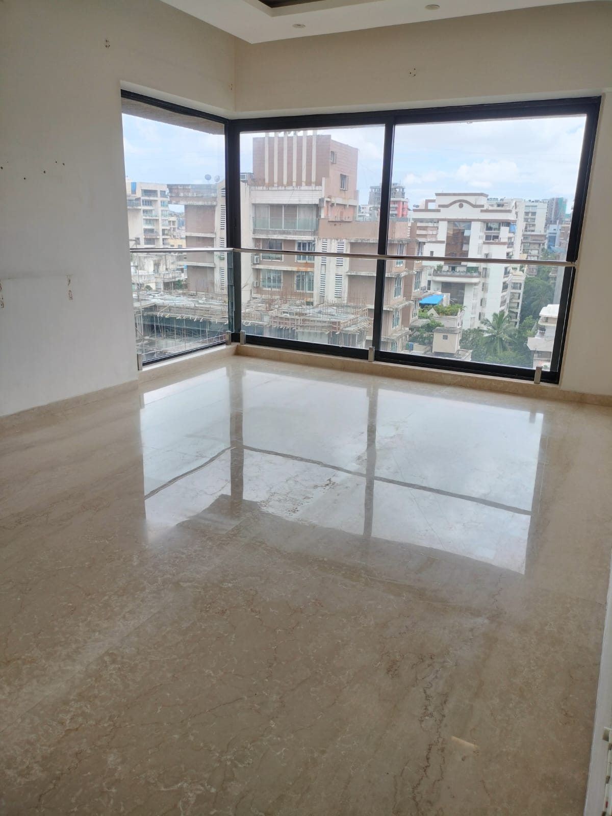 3 BHK Apartment for Rent in 16th Road Mumbai