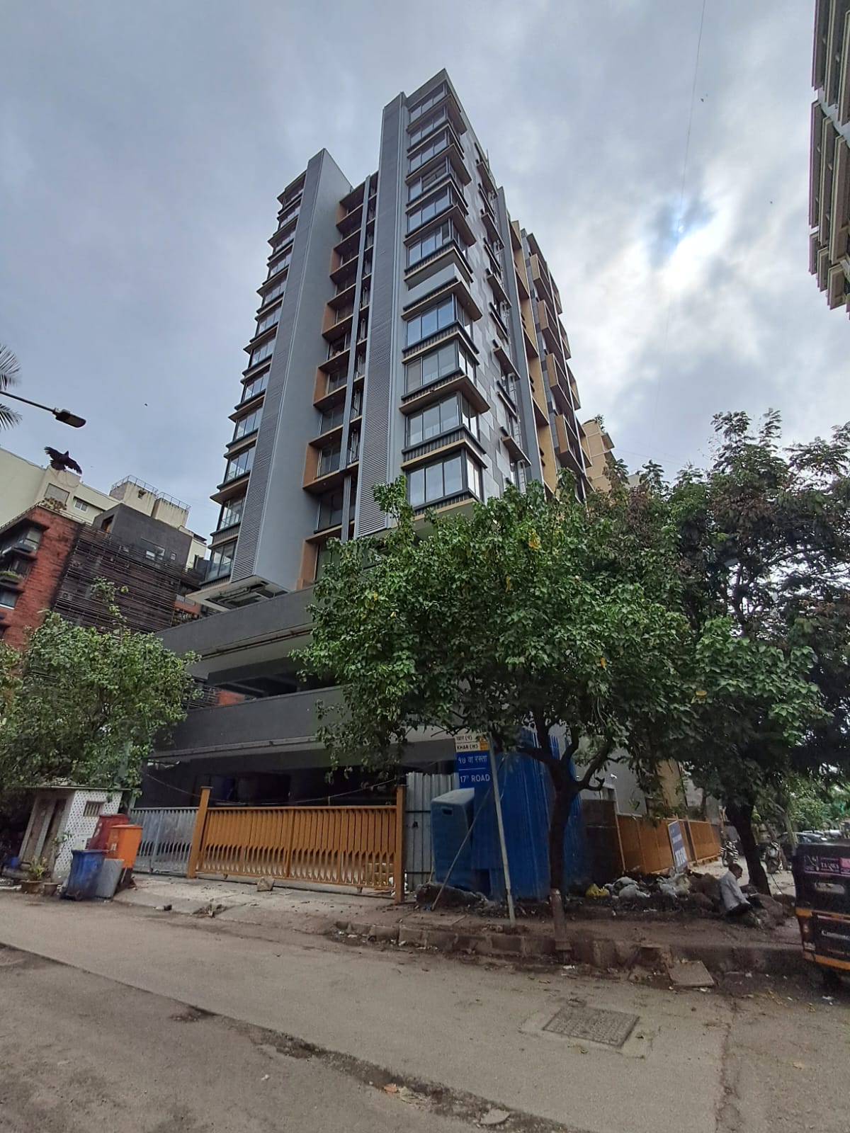 2 BHK Apartment for Sale in Khar West Mumbai