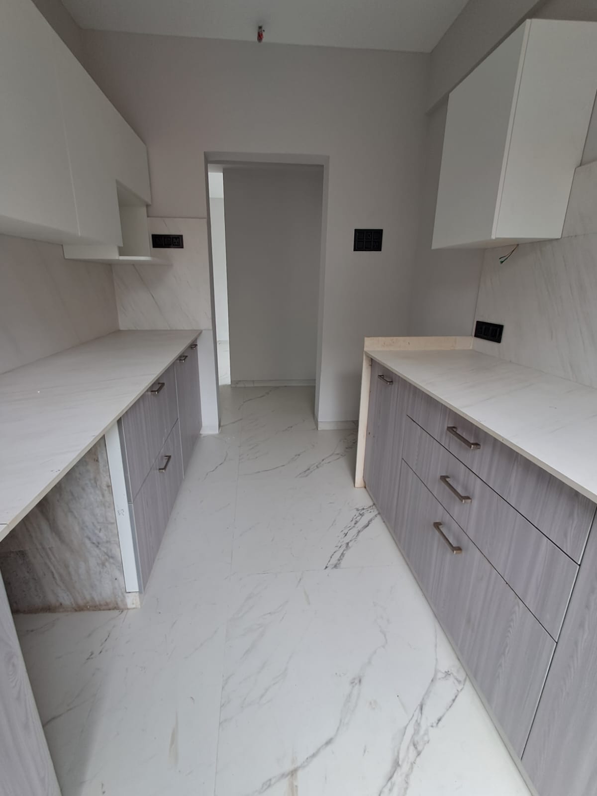 2 BHK Apartment for Sale in Khar West Mumbai